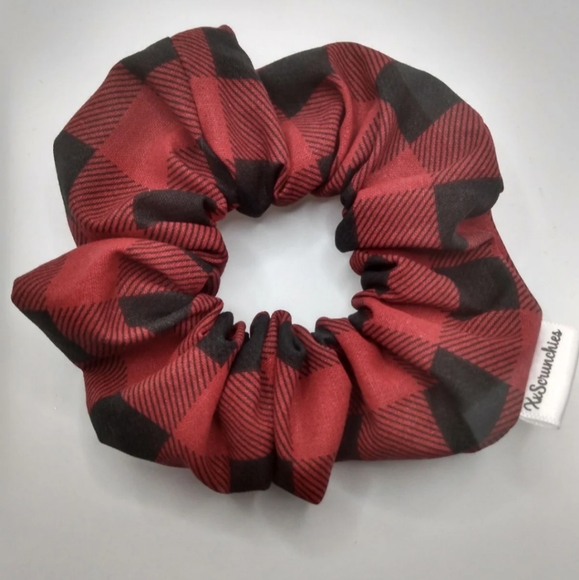 Plaid Scrunchie - Picture 1 of 4